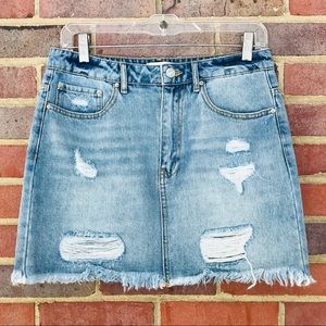 💕SOLD 💕 Forever 21 Distressed Denim Miniskirt